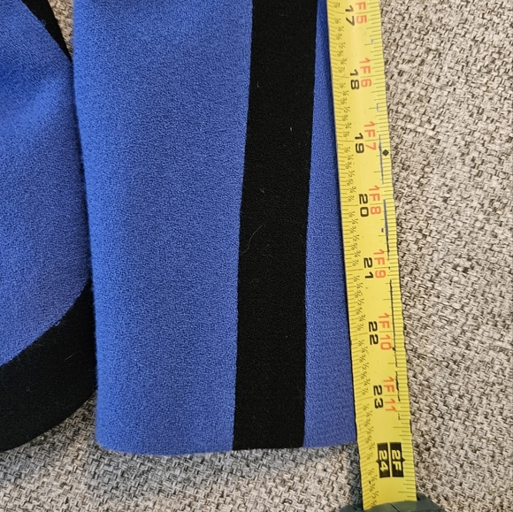 Carolina Herrera Jacket Vintage Royal blue/Black Sz 6 EUC - Picture 14 of 14